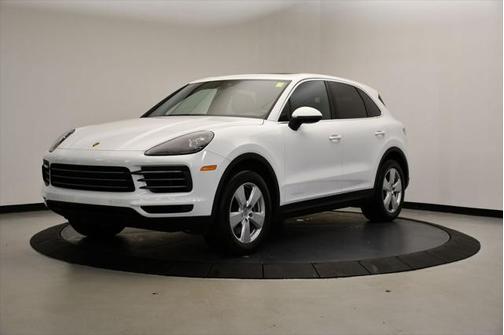 2022 Porsche Cayenne Base (Tiptronic)