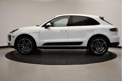 2021 Porsche Macan Base
