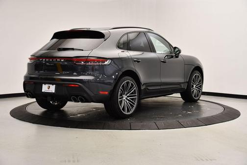 2025 Porsche Macan 