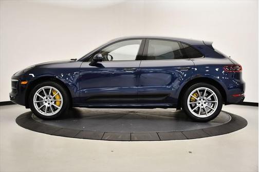 2015 Porsche Macan Turbo