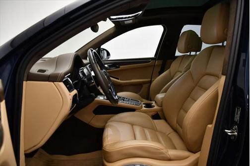 2015 Porsche Macan Turbo