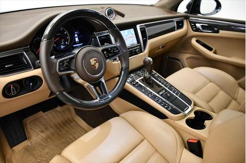 2015 Porsche Macan Turbo