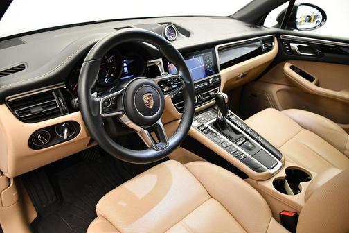 2019 Porsche Macan 