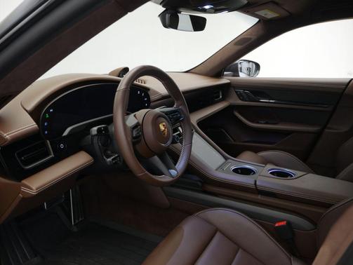 2024 Porsche Taycan Turbo S