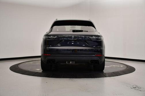 2022 Porsche Cayenne Platinum Edition