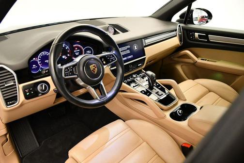 2022 Porsche Cayenne Platinum Edition