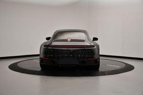2021 Porsche 911 Carrera