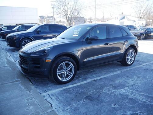 2020 Porsche Macan Base (PDK)