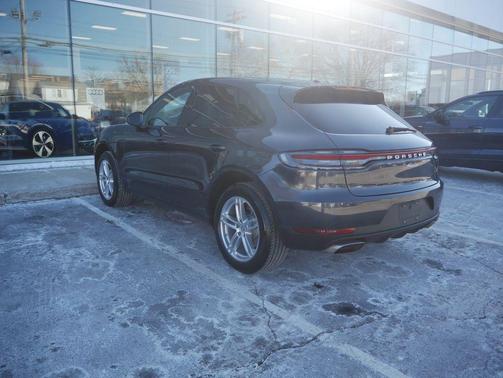 2020 Porsche Macan Base (PDK)