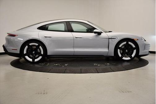 2025 Porsche Taycan 4