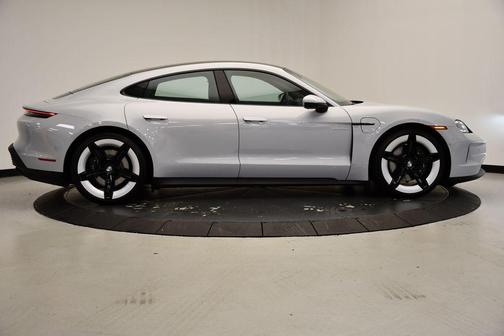 2025 Porsche Taycan