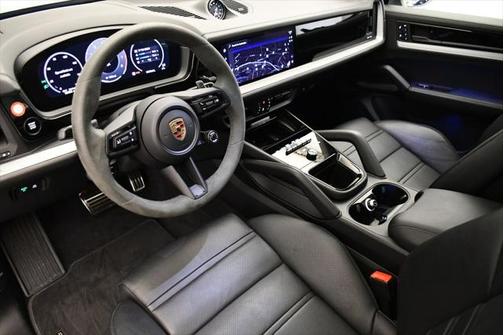 2024 Porsche Cayenne