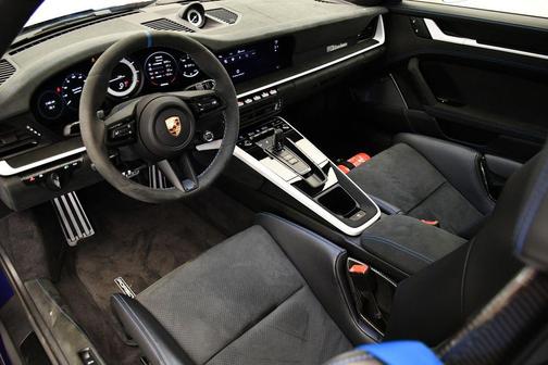 2024 Porsche 911 Dakar