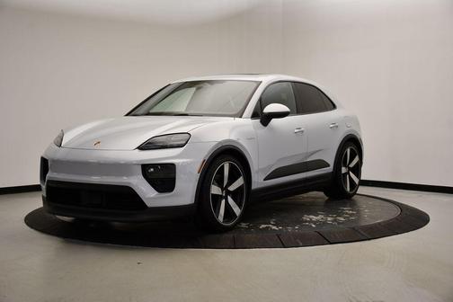 2025 Porsche Macan 4
