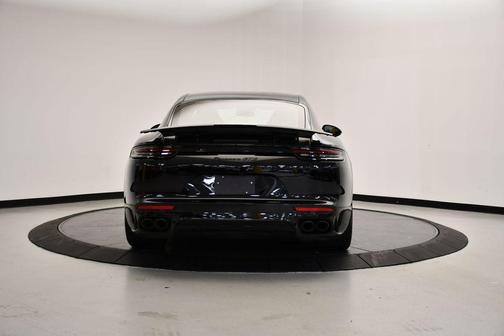 2019 Porsche Panamera GTS