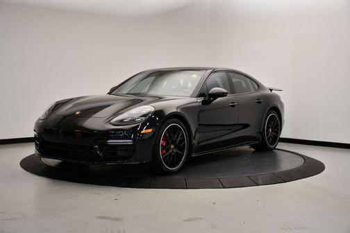 2019 Porsche Panamera GTS