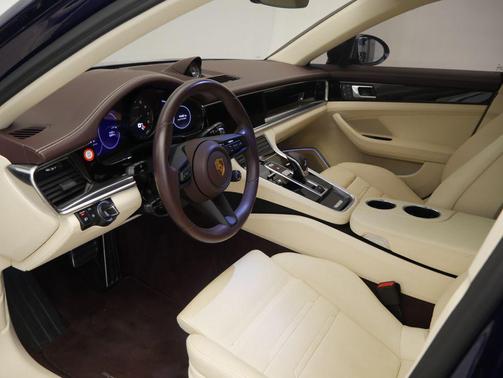2023 Porsche Panamera 4S