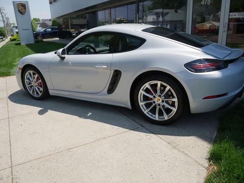 Ice Grey Metallic 2024 Porsche 718 Cayman S