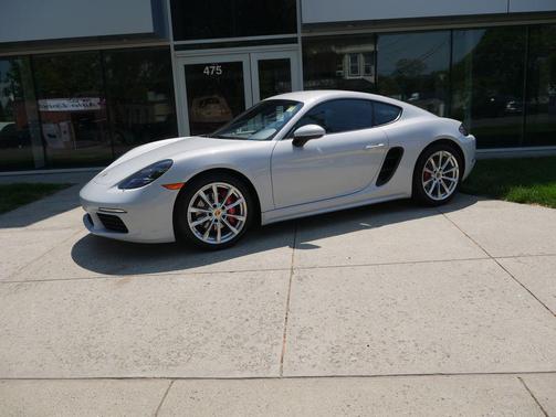 Ice Grey Metallic 2024 Porsche 718 Cayman S