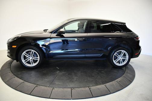 Jet Black Metallic 2023 Porsche Macan Macan
