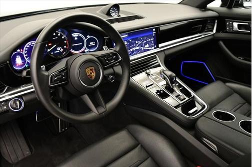 2022 Porsche Panamera E-Hybrid 4