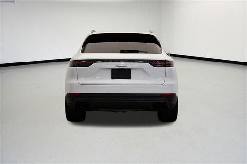 2022 Porsche Cayenne Platinum Edition