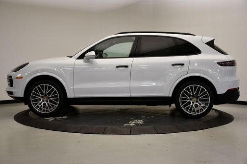2022 Porsche Cayenne Platinum Edition