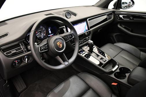 2023 Porsche Macan S