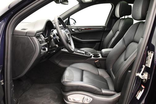 2023 Porsche Macan S