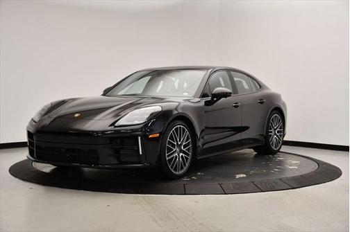 2025 Porsche Panamera 4