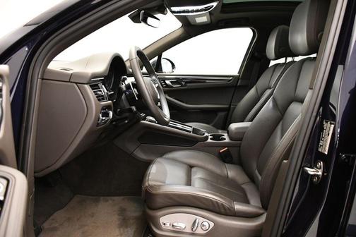 2022 Porsche Macan S