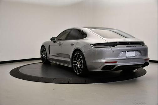 2023 Porsche Panamera GTS
