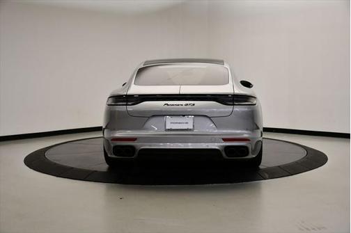2023 Porsche Panamera GTS