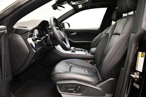 2021 Audi Q8 55 Premium