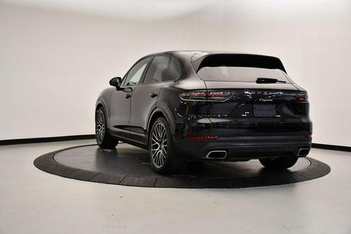 2022 Porsche Cayenne Cayenne