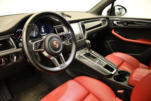 2018 Porsche Macan S
