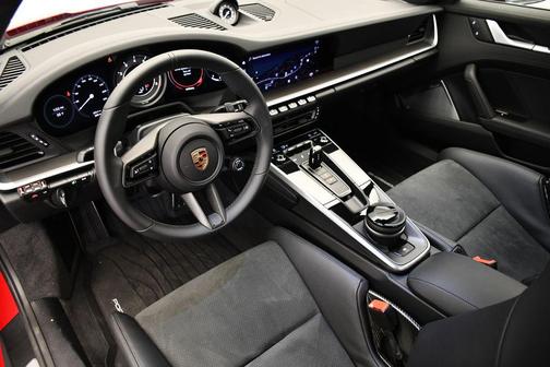 2025 Porsche 911 Turbo S