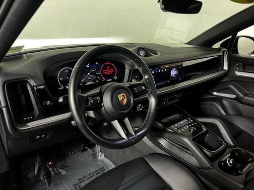 2024 Porsche Cayenne Cayenne