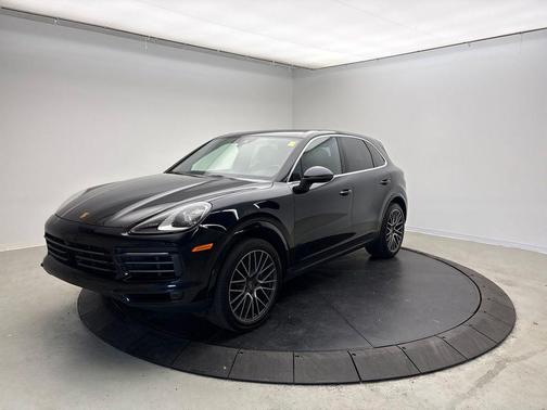 Moonlight Blue Metallic 2023 Porsche Cayenne Cayenne