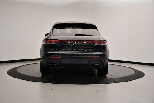 2023 Porsche Macan T