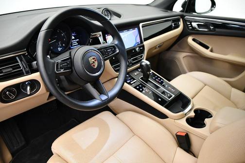 2023 Porsche Macan T