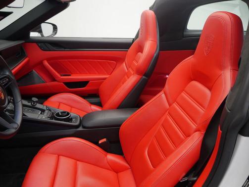 2023 Porsche 911 Targa 4 GTS