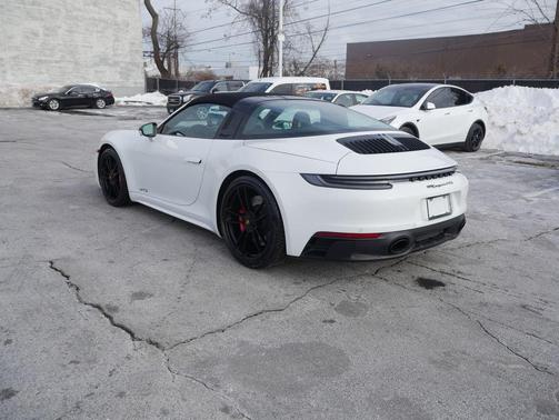 2023 Porsche 911 Targa 4 GTS