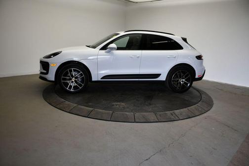 Carrara White Metallic 2023 Porsche Macan Macan