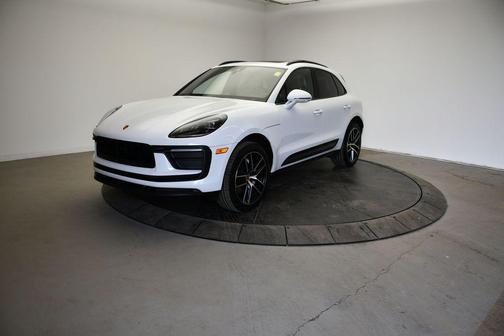 Carrara White Metallic 2023 Porsche Macan Macan
