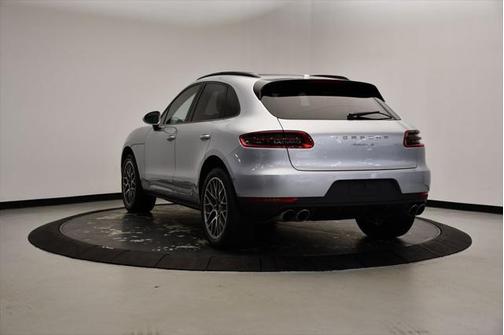 2018 Porsche Macan Base