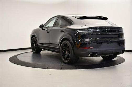 2025 Porsche Cayenne Base
