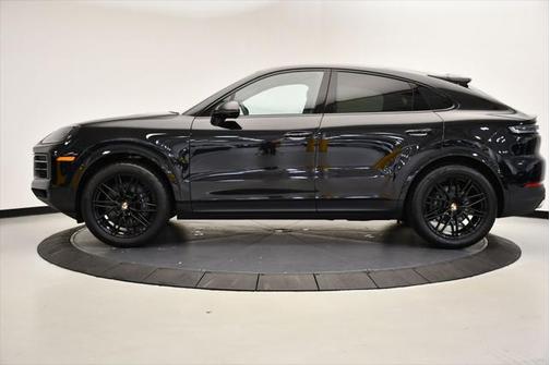 2025 Porsche Cayenne Base