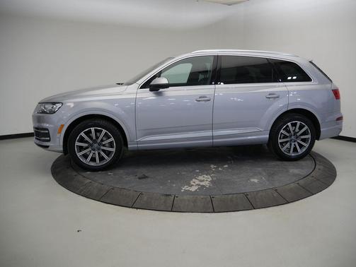 2019 Audi Q7 55 Premium Plus