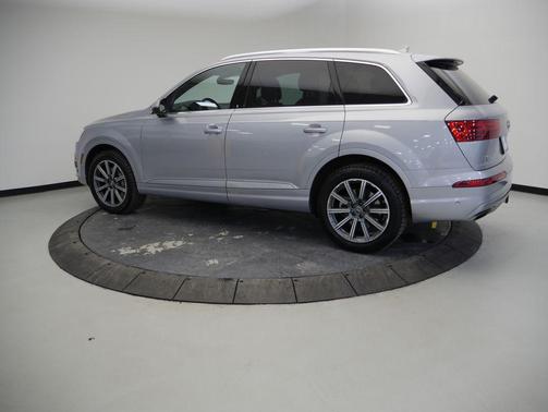 2019 Audi Q7 55 Premium Plus